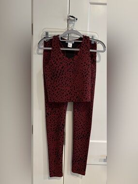 LA+IMAGE Leopard Print Tank and Legging Set. Size M